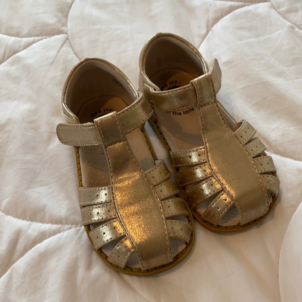 VGUC SIZE 7 LIVIE & LUCA